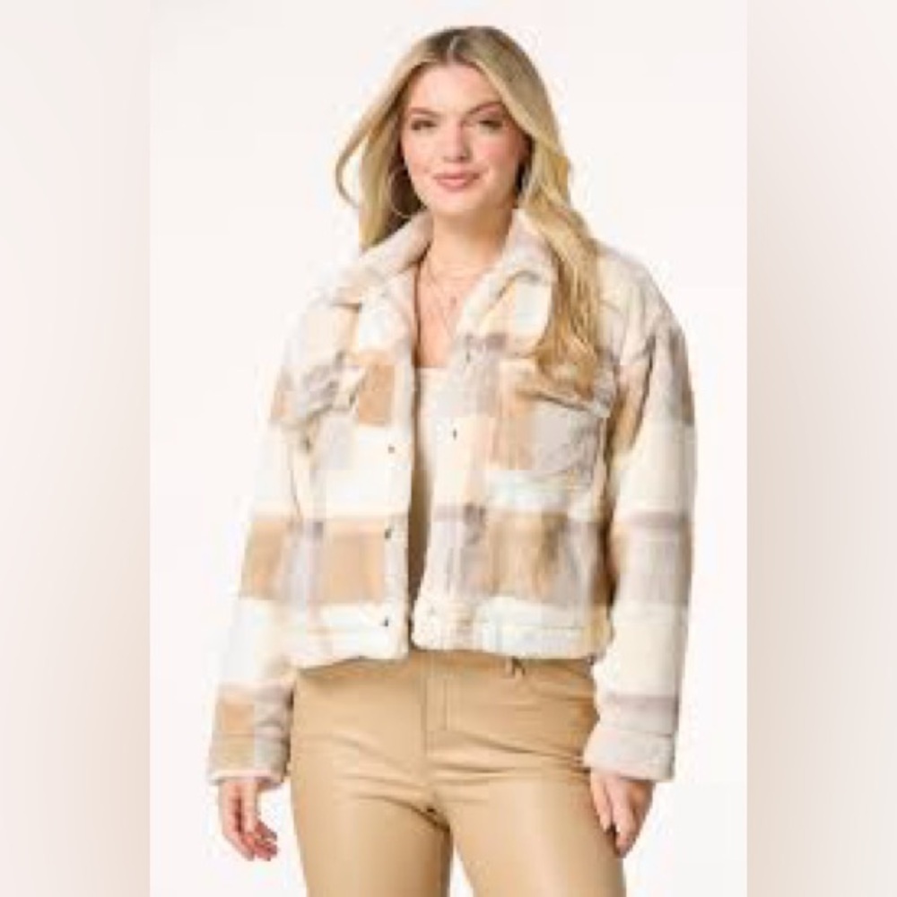 NWT Faux Fur Plaid Women's Check Jacket